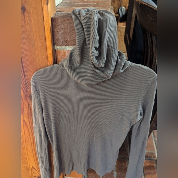 Zara Ribbed Hooded Long Sleeve Tee Large - Picture 4 of 7